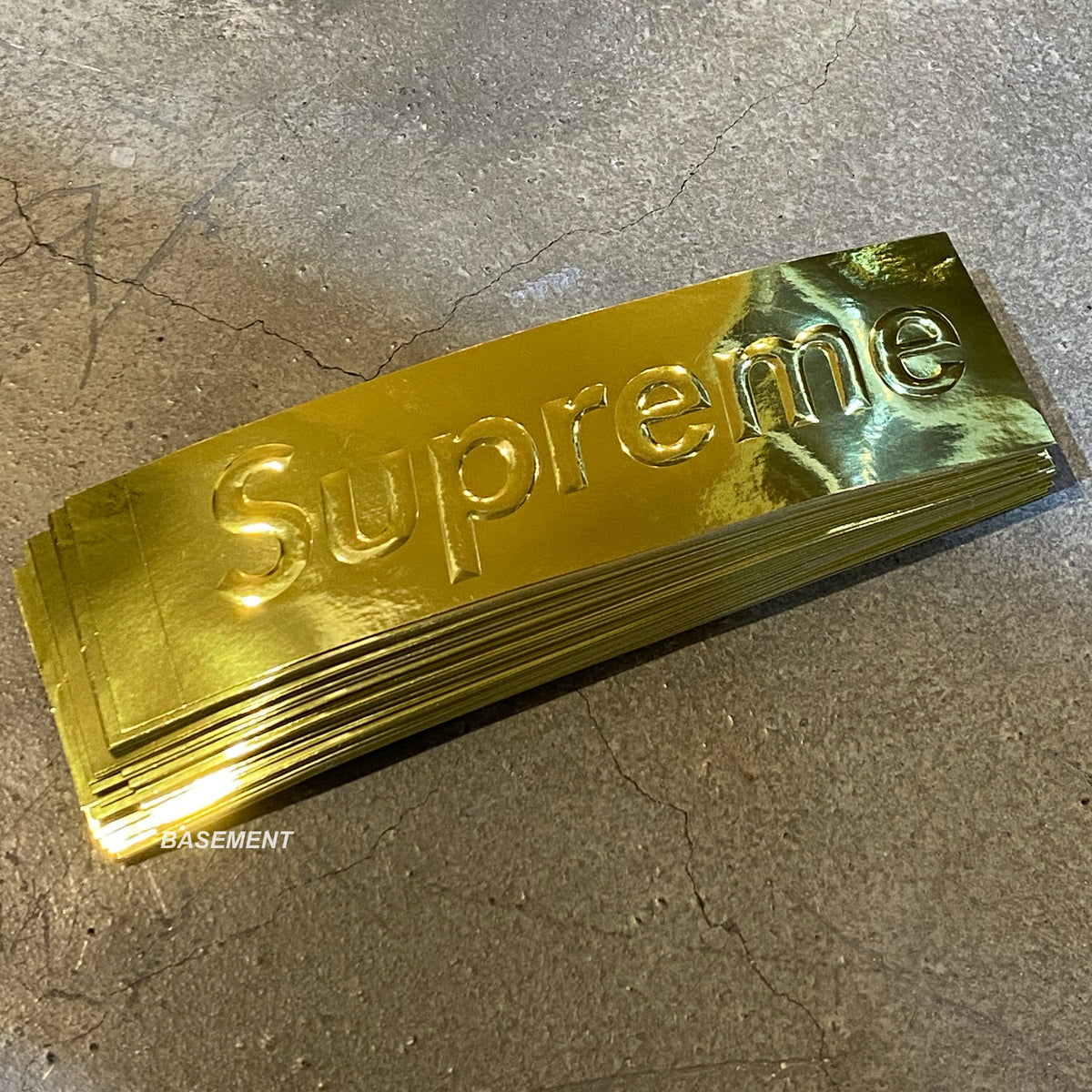 Supreme Gold Box Logo Sticker BASEMENT HK supreme-gold-box-logo-sticker-basement-hk